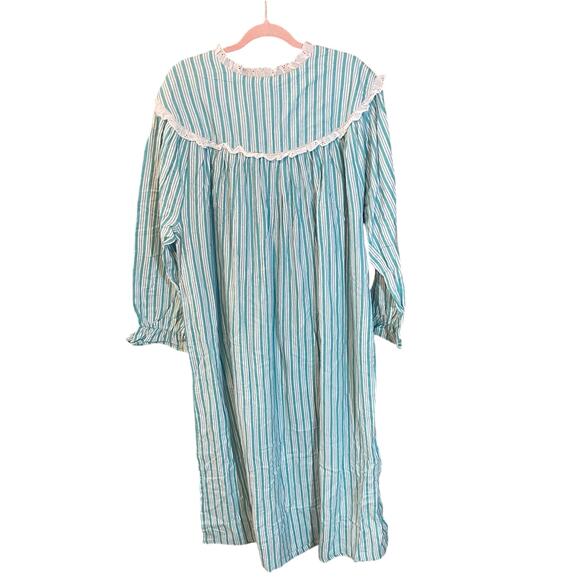 Vintage Style Cozee Corner 4X Cotton Lace Yoke Nightgown Blue Stripe cottagecore - Picture 3 of 8